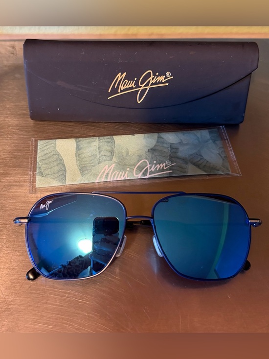 Maui Jim Accessories - Maui Jim Mano Aviator Sunglasses